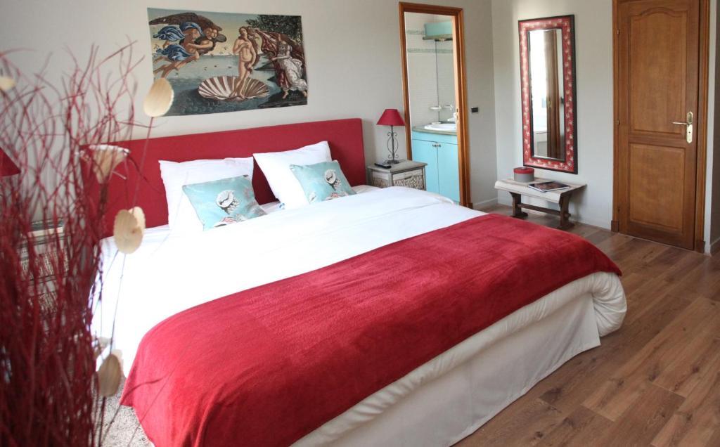 Saint Graal Bed & Breakfast Chamant Ruang foto