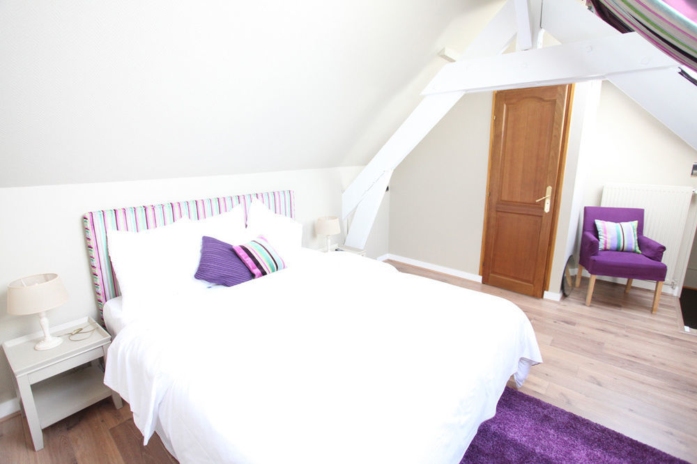Saint Graal Bed & Breakfast Chamant Bagian luar foto