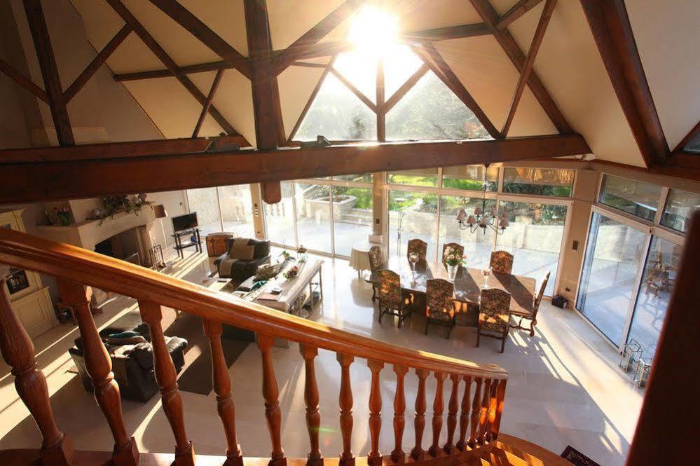 Saint Graal Bed & Breakfast Chamant Bagian luar foto