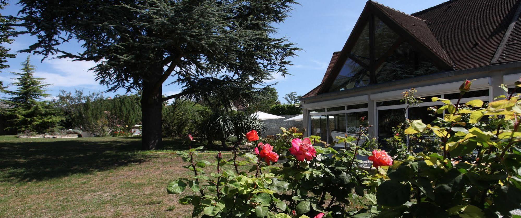 Saint Graal Bed & Breakfast Chamant Bagian luar foto